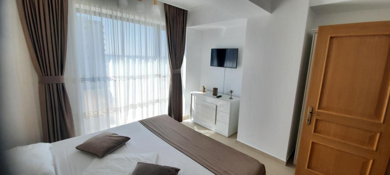 Apart Hotel Victor Mamaia Eksteriør bilde
